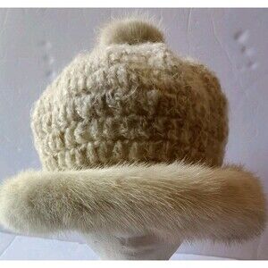 Elegant Cream Fur-Trimmed Women's Hat